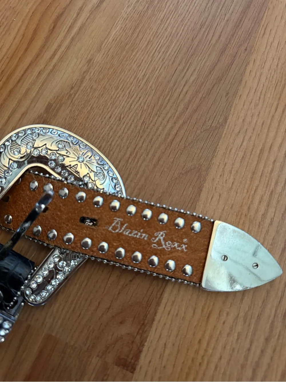 Western blazin roxx Studded Brown Leather women’s Belt - size small